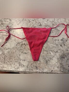 VS PINK FLORAL SIDE TIE V STRING PANTY NWT Medium